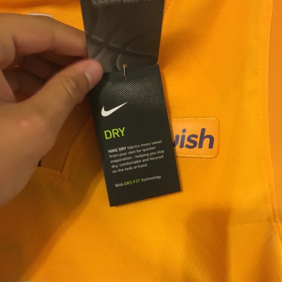 Lebron Lakers Jersey - Picture 4 of 4